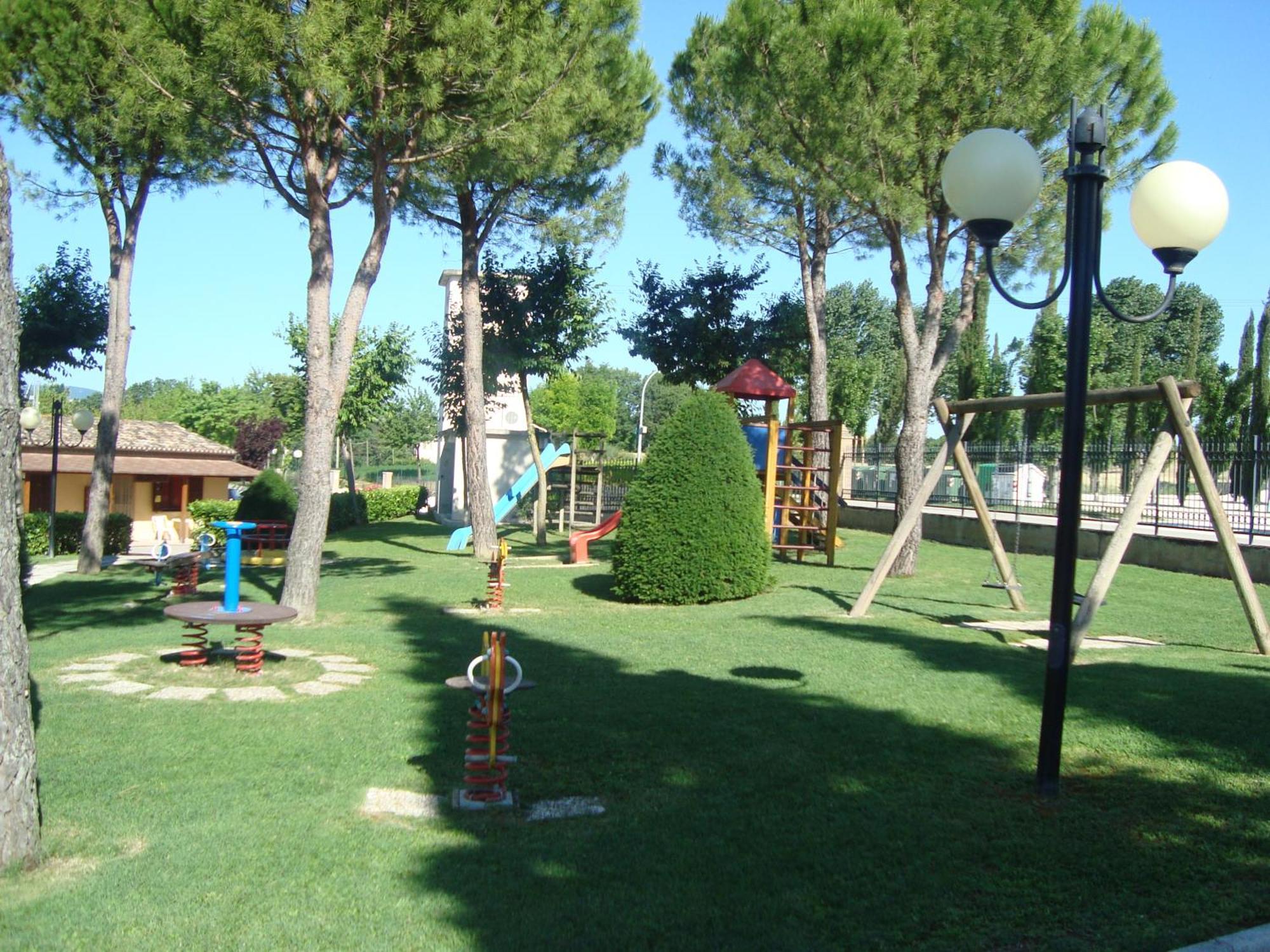 Centro Vacanze Verde Azzurro Cingoli Ngoại thất bức ảnh